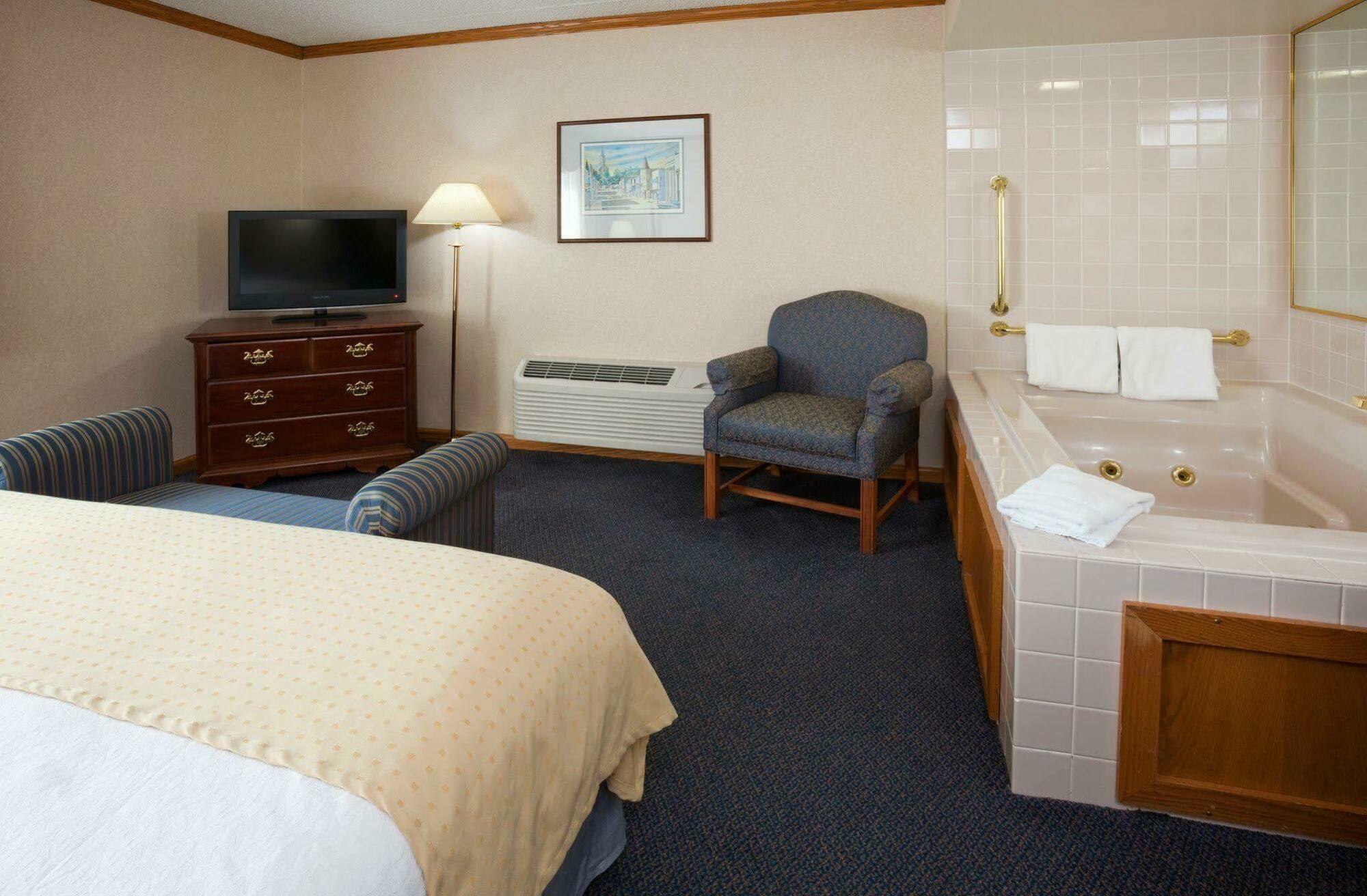 The Harborview, Ascend Hotel Collection Port Washington Ruang foto